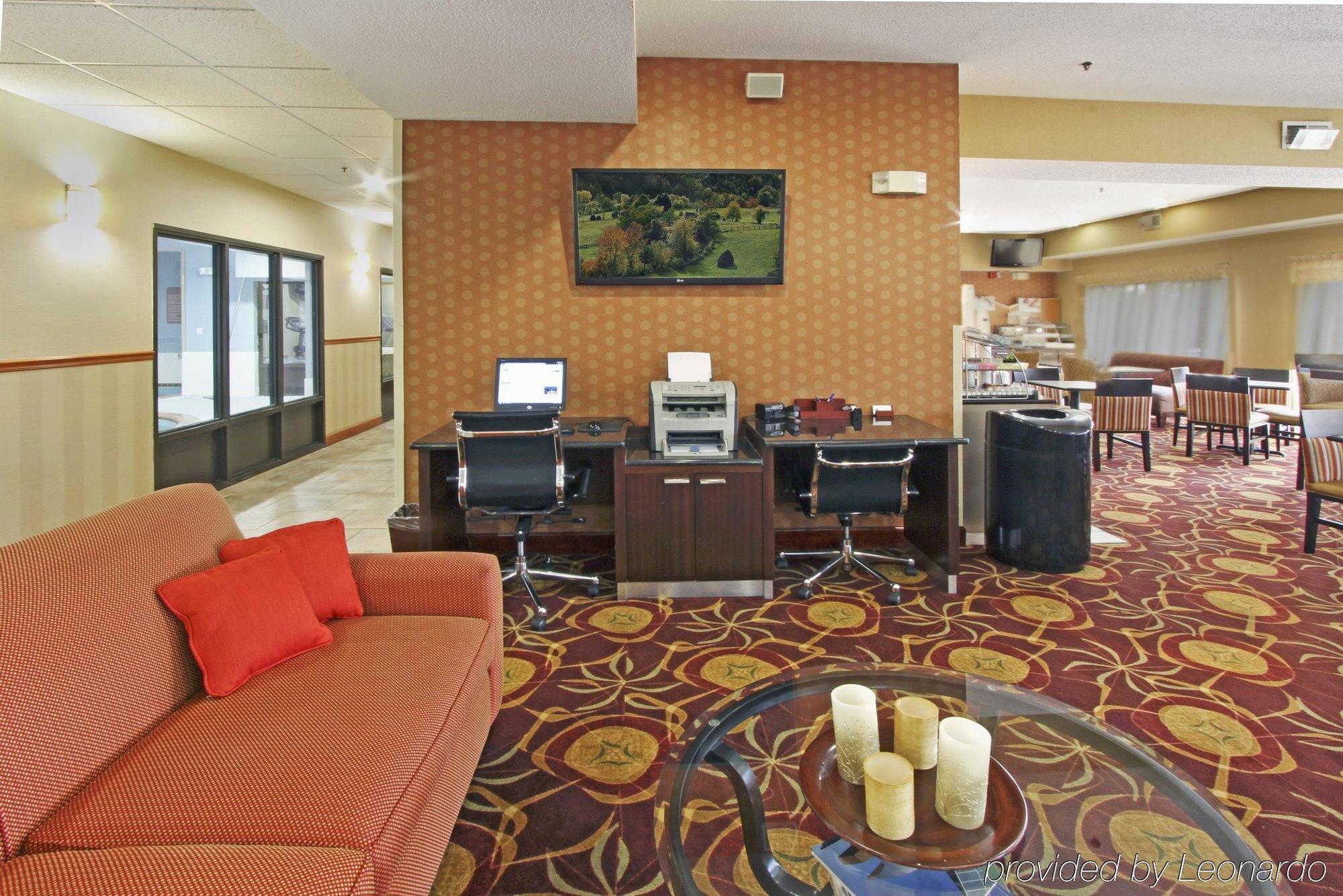Express By Ihg Hotel 2*