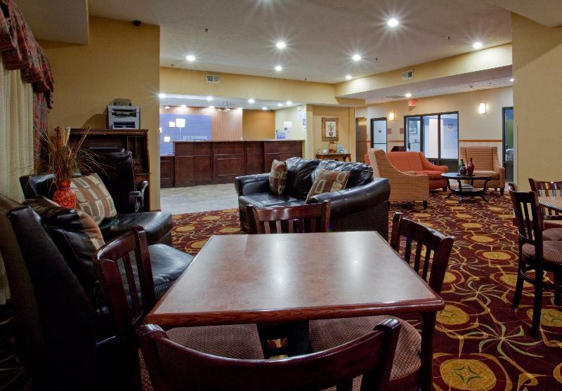 Express By Ihg Hotel 2*